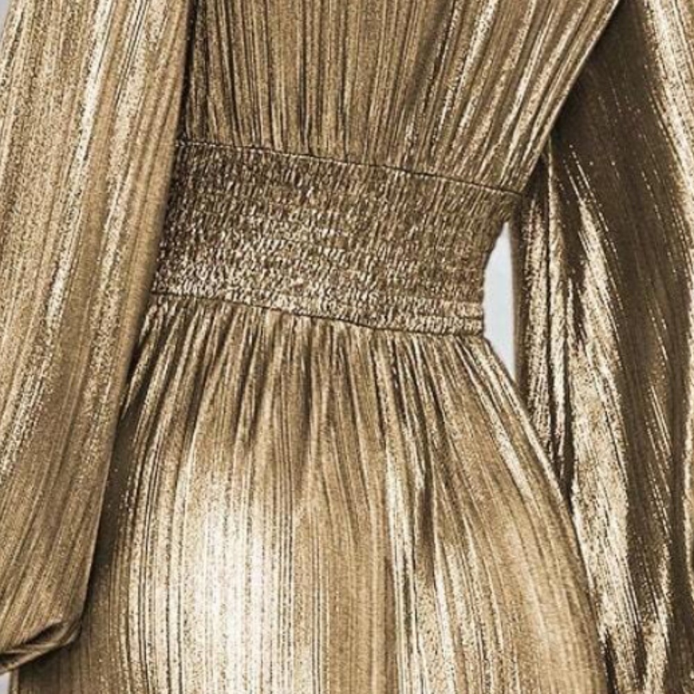 Elegant Gold Metallic Long-Sleeve Maxi Dress - Picture 3 of 4